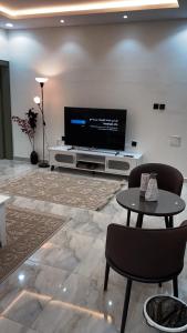 شقه بغرفه وصالة