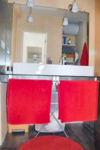 Modern Apartment in Alvor with Shared Pool (70 m²)