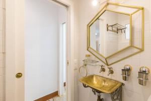 Deluxe Divina Apartment