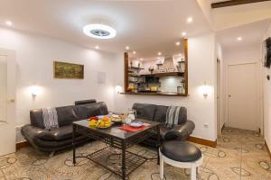 Deluxe Divina Apartment