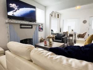 Dos Casitas Design District #1 - 3 Bedroom House