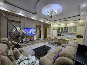 ZimaLeto - загородный дом премиум класса с двумя коттеджами - Khumson