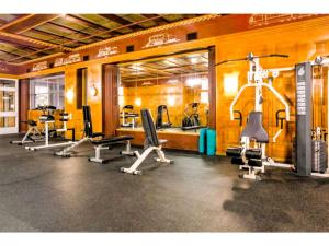 #5 Heart of Downtown Free Parking- Stadium- Conv Center Skywalk