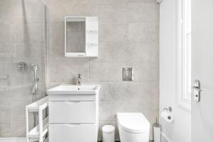 Luxury 2-Bed Gated Home - Next To Paddington Station