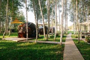 LES Glamping