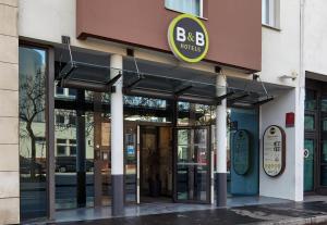 Hotels B&B HOTEL Paris Saint-Denis Pleyel : photos des chambres