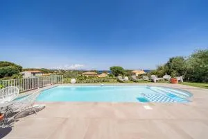 Maison accueillante à Roquebrune-sur-Argens avec piscine privée - 罗克布伦河畔阿尔让