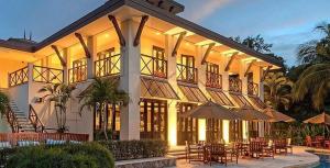 Luxe, Playa del Coco, Pacific