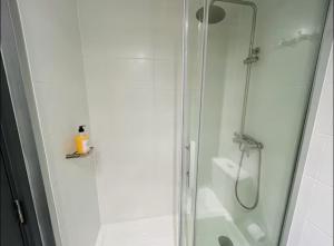 Departamento nuevo a pasos del metro - Santa Lucia