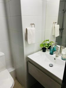 Departamento nuevo a pasos del metro - Santa Lucia