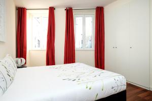 City Center Sky View Apartment with Amazing Views