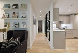 Luxury Boutique Designer Apartment- Tube Access- Zone 1