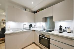 Luxury Boutique Designer Apartment- Tube Access- Zone 1