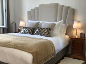 Villas Luxurious Townhouse 10 mins walk to Epernay centre : photos des chambres