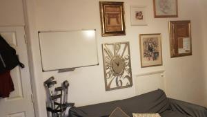 42 Churchbury vRd, Room 2