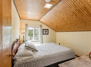 Serenity Beach, just steps from the beautiful shores of Lake Michigan - West Olive