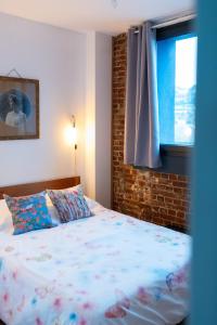 Maisons de vacances La Maison Bleue, terrasses et vue panoramique mer : photos des chambres