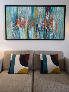 NEW!! Cherry House - Traditional Townhouse in the heart of Tavira