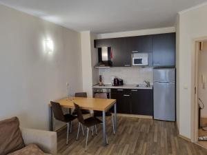 Apartment B022 with a large terrace and direct access to the sea