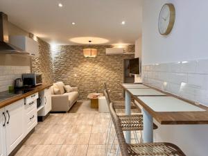 Cannes Suquet, pedestrian zone