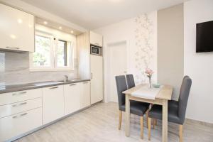 Sunshine Residence Baska