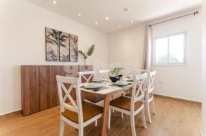 Spacious and elegant 3 bed apt in Villa Morra