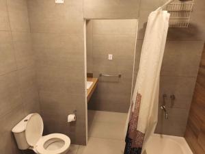 Un oasis en la ciudad, La Casita