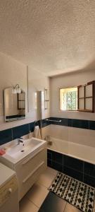 Proche Mer YourHosteHelper