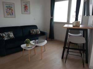 Studio CERGY 5 min de la Gare et place parking