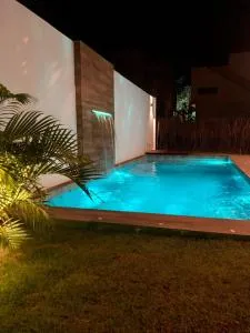 Casa Vento88 - 3 suítes, piscina privativa, em condomínio beira mar - São José