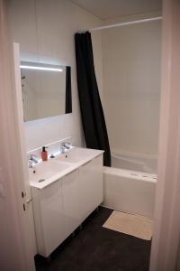 Appartements T3 lumineux au coeur de Moulins garage 2 places : Appartement 2 Chambres