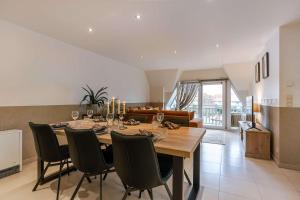 Cozy apartment with balcony with parking