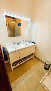 B&B / Chambres d'hotes le Mas Provencal : Chambre Quadruple