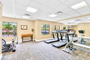 Near Disney King Bed Condo Unit - Pool & Hot Tub
