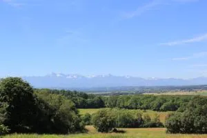 Hello Pyrenees - 圣斯维尔德罗斯塔
