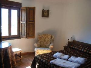 Spacious Apartment with Pool in Yeste - 120 m² - 10 Guests