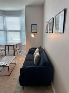 Marine View - dog friendly apartment 500ft from beach