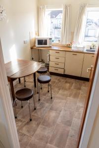 Central, Coastal, Family Flat