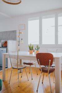 Appartements Le Cote Ouest - 2 Bedroom Apartment with Garage : photos des chambres