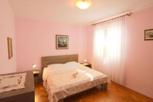 SANDRA A4, 80 m FROM THE BEACH