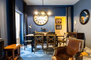 Blue Home by Cadiz Time