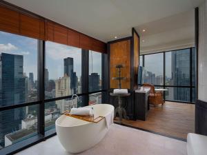 Grand Orient King Room