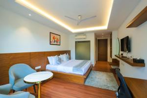 Nikko Premier - Near Medanta Hospital