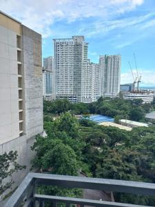 Cityscape Grand Tower Cebu - 2 Bedrooms with Balcony Close to Ayala Mall - New Condo