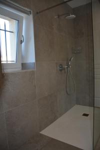 Villas Domaine du Piol - Luberon - Piscine privee - Clim - Beach Volley : photos des chambres