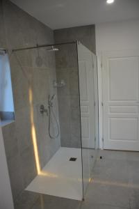 Villas Domaine du Piol - Luberon - Piscine privee - Clim - Beach Volley : photos des chambres