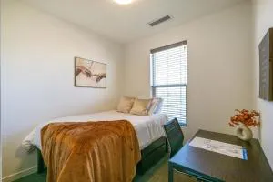 Downtown Flat with Gym - WalkScore 95 - Clinton