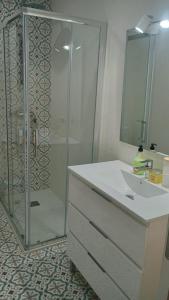 Muy bonito y céntrico apartamento en Santa Marina