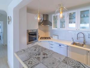 Bliss Luz Horizon - Panoramic Sea View - 50m to Beach - Central Praia da Luz - Walk distance to Everywhere