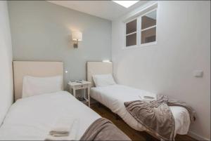 Alfama Best River View